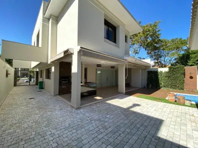 Casa de Condomínio com 3 Quartos à venda, 362m² no Jardim Karaíba, Uberlândia