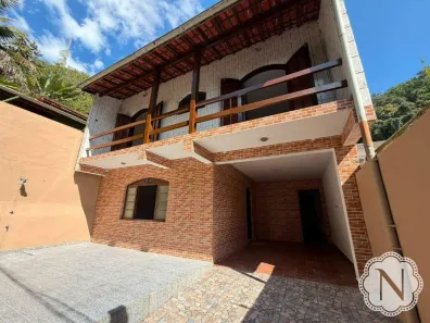 Sobrado com 3 Quartos à venda, 149m² no Praia dos Sonhos, Itanhaém