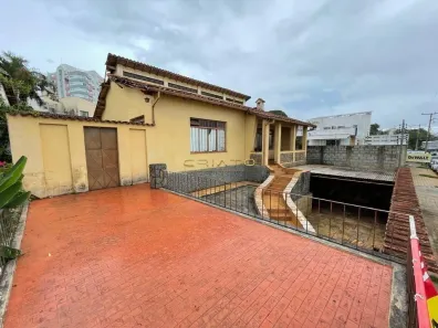 Casa com 3 Quartos à venda, 190m² no Vila Santana, Anápolis
