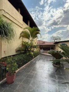 Casa com 3 Quartos à venda, 321m² no Carlos Prates, Belo Horizonte