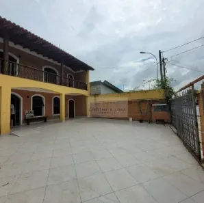 Imóvel Comercial com 4 Quartos para alugar, 380m² no Jardim Santa Maria, Jacareí