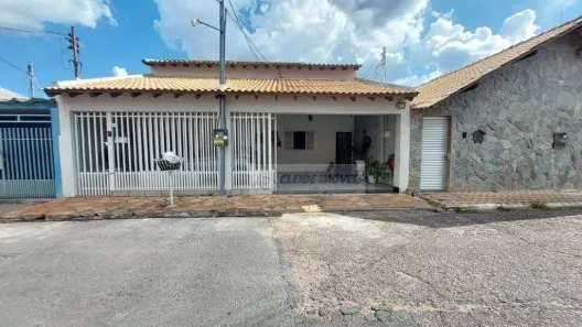 Casa com 3 Quartos à venda, 226m² no Coophamil, Cuiabá