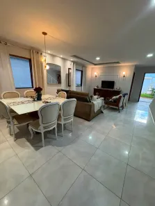 Sobrado com 4 Quartos à venda, 170m² no Rachel de Queiroz, Fortaleza