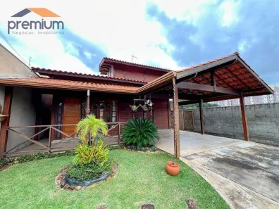 Casa com 3 Quartos à venda, 232m² no Jardim do Lago, Bragança Paulista