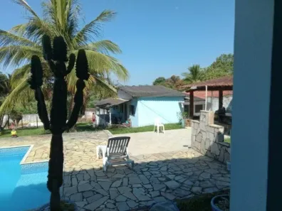 Fazenda/Sítio com 4 Quartos à venda, 400m² no Chácara Ipês, Caçapava