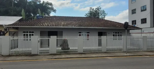 Casa com 3 Quartos à venda, 241m² no Barra do Rio Cerro, Jaraguá do Sul