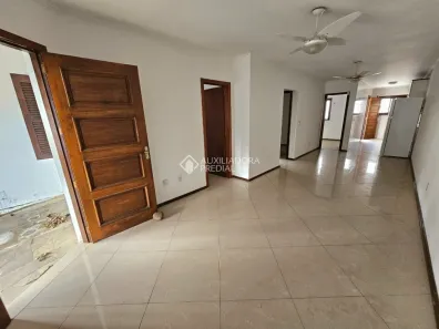 Casa com 3 Quartos para alugar, 80m² no Hípica, Porto Alegre