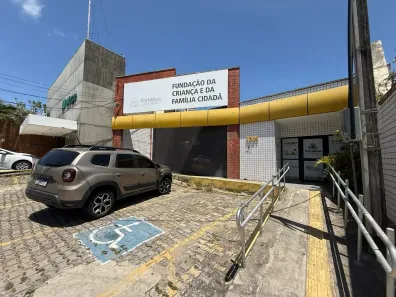 Prédio Comercial com 11 Quartos à venda, 425m² no Dionisio Torres, Fortaleza