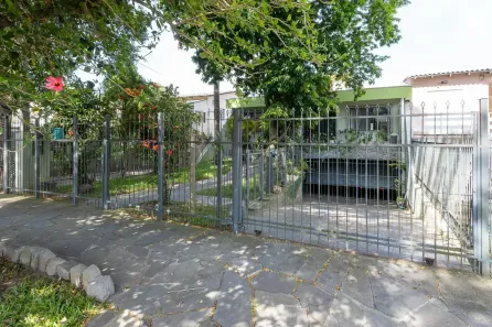 Casa com 3 Quartos à venda, 195m² no Vila Nova, Porto Alegre