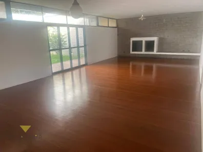 Casa com 3 Quartos para alugar, 335m² no Vila Nova Socorro, Mogi das Cruzes