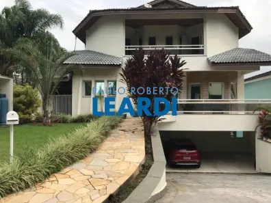 Casa de Condomínio com 3 Quartos à venda, 465m² no Jardim Imperial, Arujá