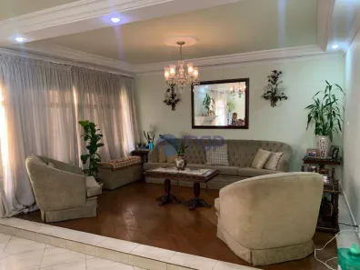 Casa com 5 Quartos à venda, 198m² no Vila Pierina, São Paulo
