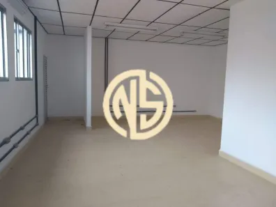 Imóvel Comercial com 3 Quartos para alugar, 271m² no Jardim Caravelas, São Paulo