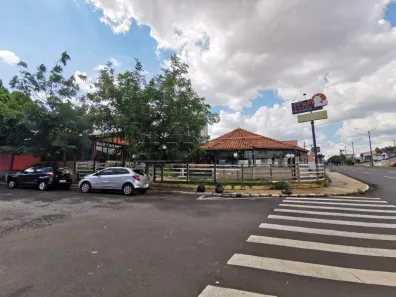 Prédio Comercial para alugar, 810m² no Jardim Nova América, Araraquara