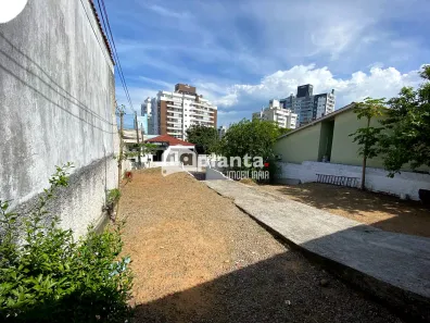 Lote/Terreno à venda, 324m² no Barreiros, São José