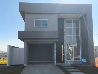 Casa de Condomínio com 4 Quartos à venda, 172m² no Jardins Parma, Senador Canedo