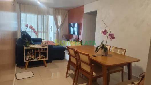 Apartamento com 3 Quartos para alugar, 79m² no Zona 01, Maringá