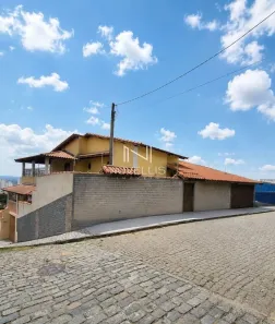 Sobrado com 5 Quartos para alugar, 431m² no Jardim Bela Vista, Jacareí