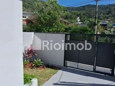 Casa de Condomínio com 2 Quartos à venda, 90m² no Vargem Grande, Rio de Janeiro