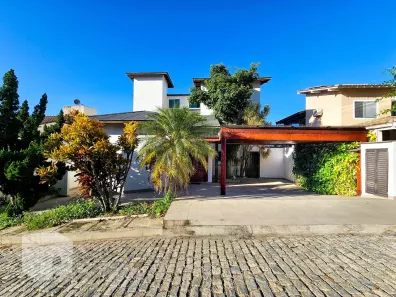 Casa de Condomínio com 4 Quartos à venda, 334m² no Glória, Macaé