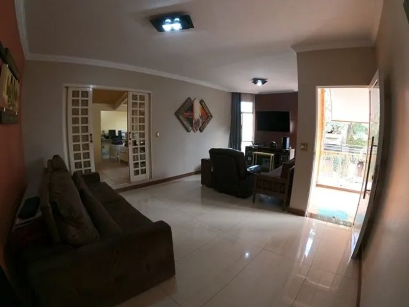 Casa com 3 quartos — Castelo, Belo Horizonte