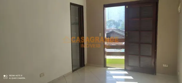 Casa com 2 Quartos para alugar, 140m² no Jardim Ismênia, São José dos Campos
