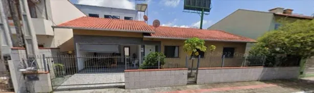 Casa com 3 Quartos à venda, 135m² no Centro, Balneário Camboriú