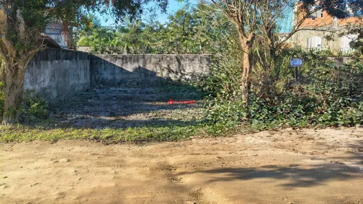 Lote/Terreno à venda, 384m² no Balneário das Conchas, São Pedro da Aldeia