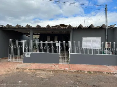 Casa com 3 Quartos à venda, 131m² no Vila Moreninha II, Campo Grande