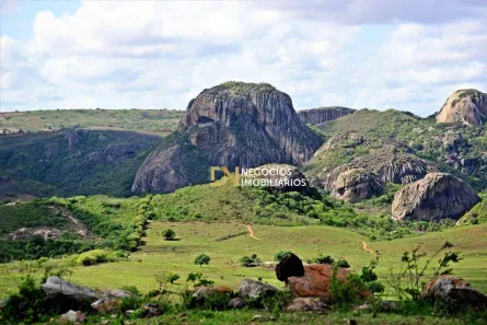 Lote/Terreno à venda, 360m² no Serra de São Bento, Serra de São Bento
