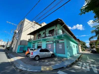 Sala Comercial para alugar, 230m² no Centro, Jaraguá do Sul