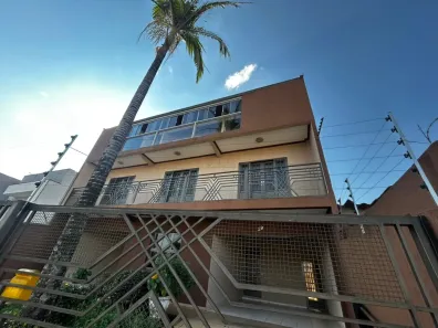 Casa com 6 Quartos à venda, 470m² no Brasília, Londrina