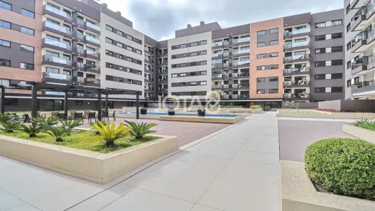 Apartamento com 2 Quartos para alugar, 53m² no Campina do Siqueira, Curitiba