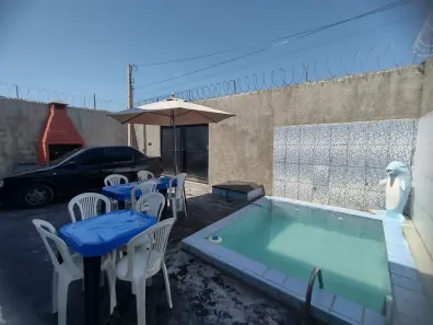 Casa com 5 Quartos para alugar, 200m² no , Tamandaré