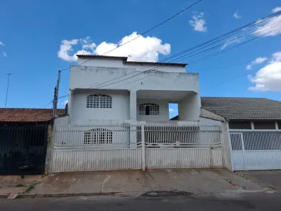 Casa com 4 Quartos à venda, 250m² no Ceilândia Sul, Brasília