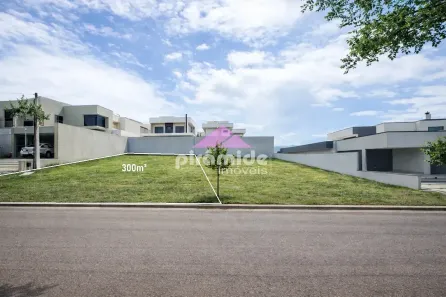 Lote/Terreno à venda, 300m² no Parque Residencial Nova Caçapava, Caçapava