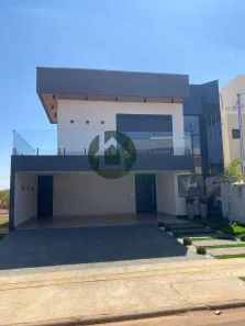Casa com 4 Quartos à venda, 246m² no Jardins Capri, Senador Canedo
