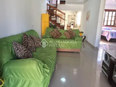 Casa com 2 Quartos à venda, 120m² no Vila João Pessoa, Porto Alegre