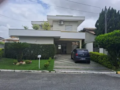Sobrado com 4 Quartos à venda, 320m² no Chácara do Visconde, Taubaté