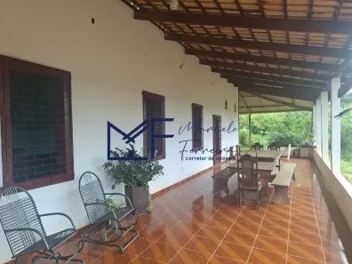 Fazenda/Sítio com 6 Quartos à venda, 200m² no , Florestal