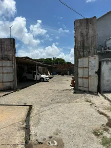 Lote/Terreno à venda, 220m² no Santa Lúcia, Maceió