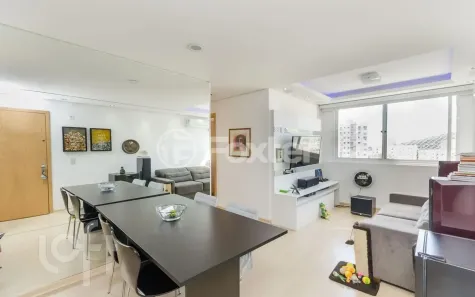 Apartamento com 3 Quartos à venda, 68m² no Jardim Carvalho, Porto Alegre