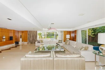Casa com 4 Quartos à venda, 701m² no Campo Comprido, Curitiba