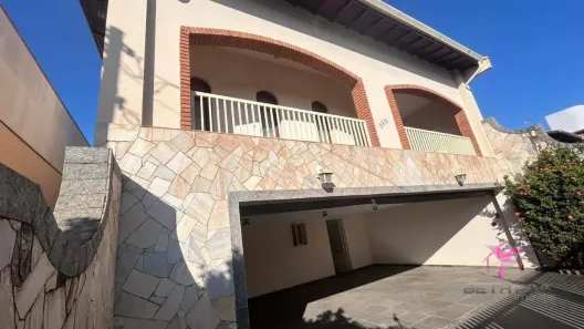 Casa com 3 Quartos à venda, 147m² no Centro, Leme