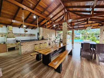 Casa com 4 Quartos à venda, 220m² no Rio Cerro I, Jaraguá do Sul