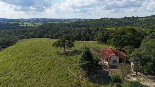 Fazenda/Sítio com 2 Quartos à venda, 375100m² no , Alambari