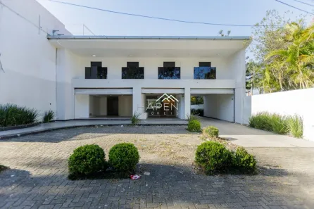 Imóvel Comercial à venda, 435m² no Jardim Social, Curitiba