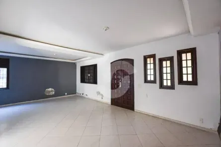 Casa com 4 Quartos à venda, 216m² no Mata Paca, Niterói