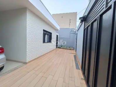 Casa com 3 Quartos à venda, 126m² no Nossa Senhora Aparecida, Uberlândia