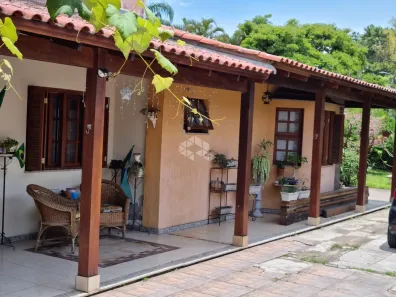 Casa com 2 Quartos à venda, 776m² no Camaquã, Porto Alegre